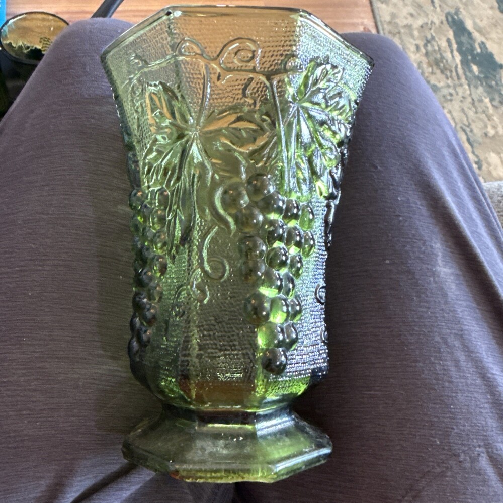 Vintage Anchor Hocking Emerald Green Glass Flower Vase with Grape Pattern 6.5"